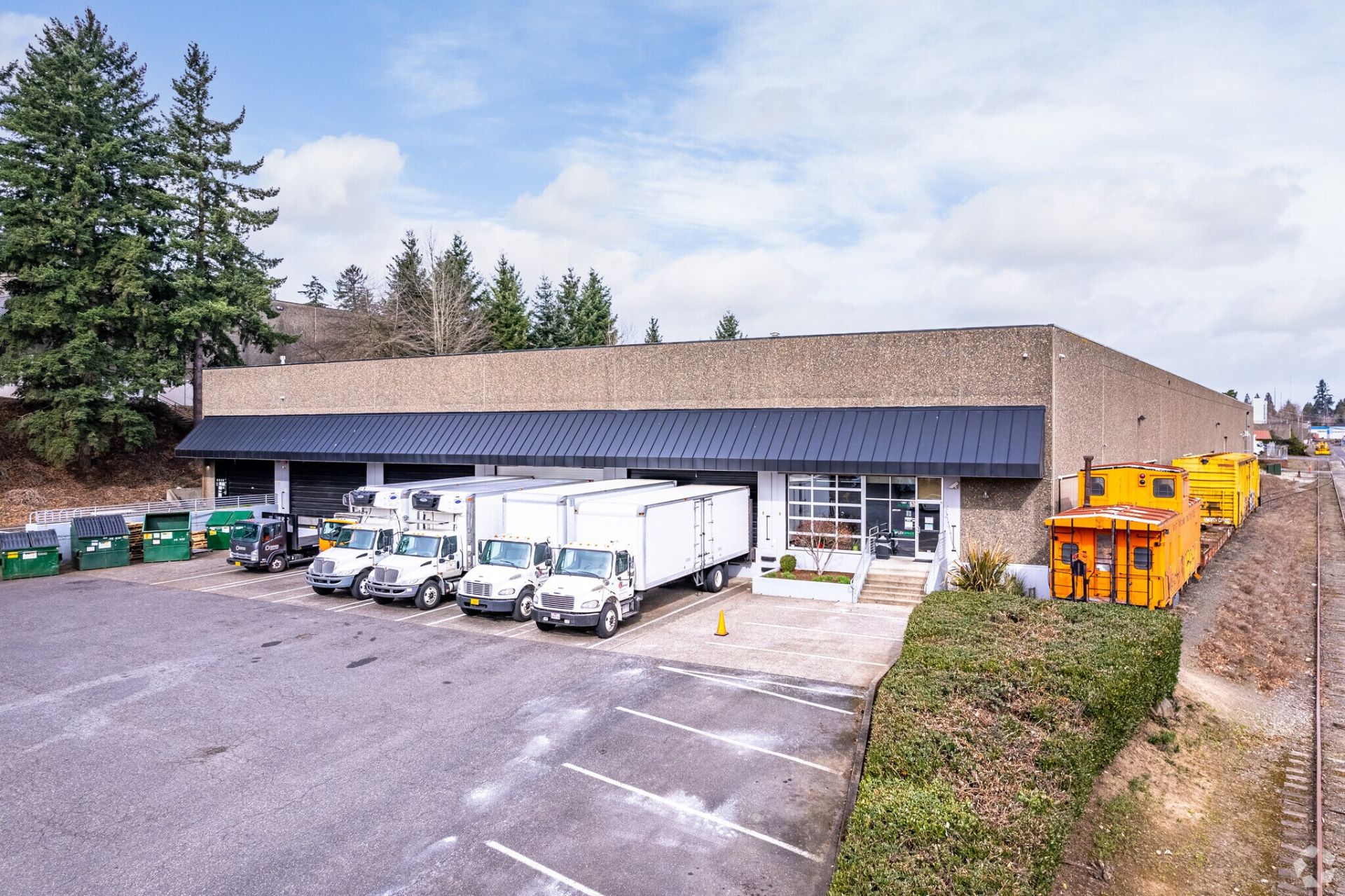 1887-SE-Milport-Rd-Milwaukie-OR-Primary-Photo-1-LargeHighDefinition