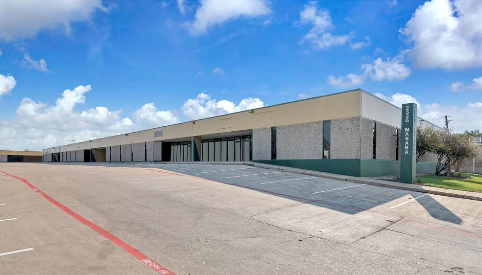 2526-Manana-Dr-Dallas-TX-Building-Photo-2-Large